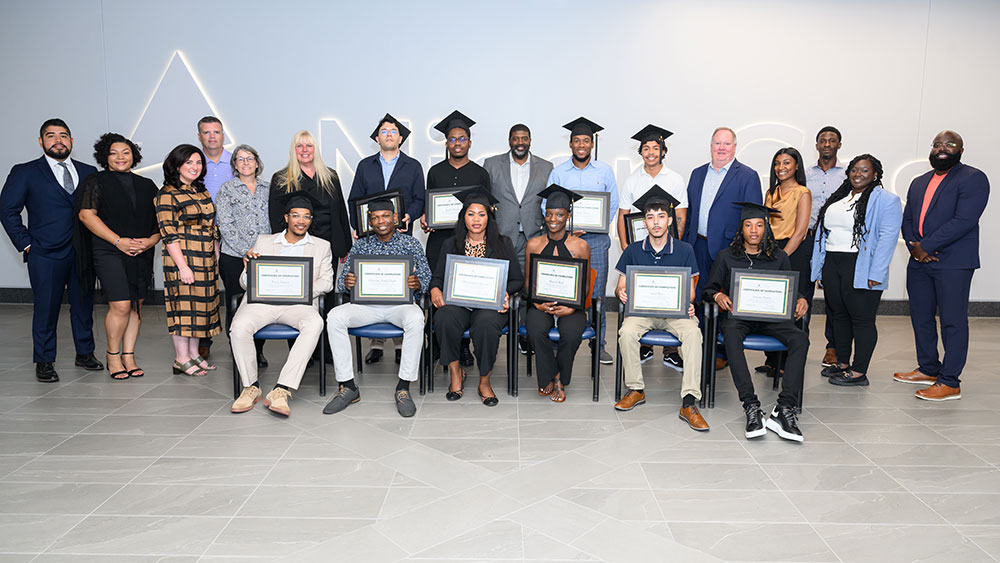 Nicor Gas recognizes graduates of Novice Workforce Training and Employment Program