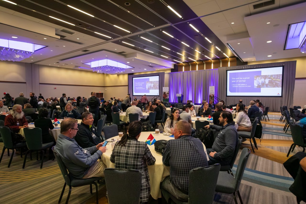 Summit crowd